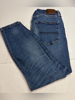 Lucky Brand Men's 411 Athletic Taper Jeans Medium Wash Blue, Size 36x30 Stretch